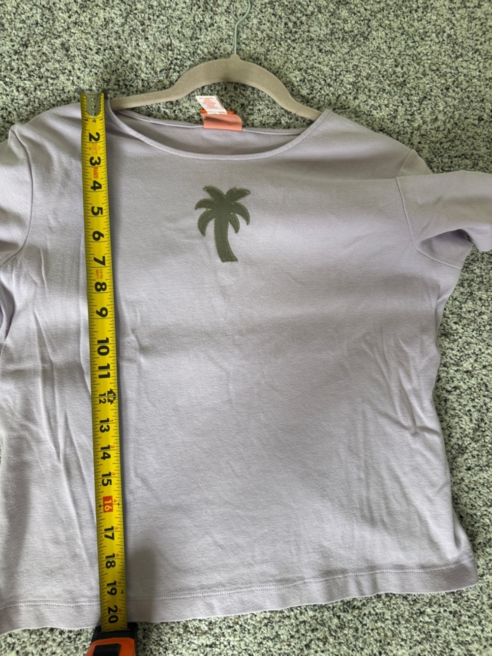 hearts of palm lavender tee with with beige palm tree - Picture 5 of 6